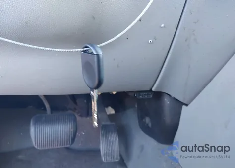 2004 Ford Expedition Xlt z USA, uszkodzony, nr VIN 1FMPU16W34LA88269